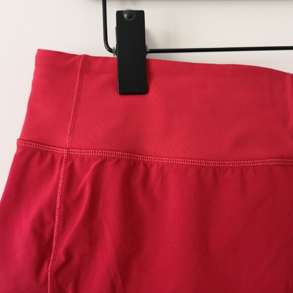 NWT LULULEMON DKRD Red LTWT Speed Up Low Rise 2.5" Lined Shorts 10 - Picture 2 of 8